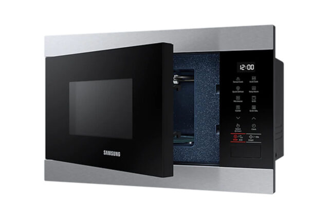 Ugradna Samsung mikrotalasna crne boje MG22M8274AT/E2.